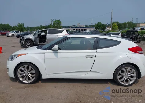 2012 Hyundai Veloster Base W/Red/Black from USA, damaged, VIN KMHTC6AD3CU051395